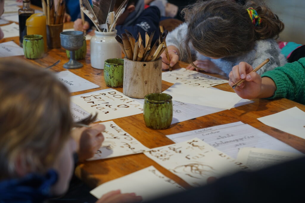 Ateliers enfants : calligraphie